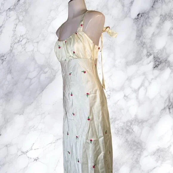 MAJORELLE Eden Midi Dress Ivory & Pink - Picture 7 of 12